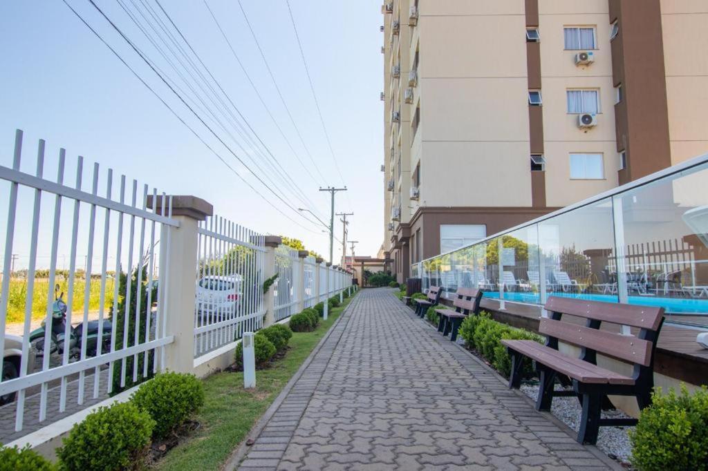 Apartamento Em Otima Localizacao Торес Екстериор снимка